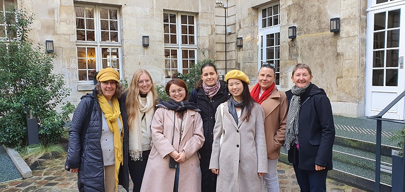 Etudiants stage à Paris