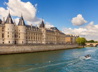 conciergerie paris la conciergerie la conciergerie marie antoinette la conciergerie restaurant la conciergerie To go to conciergerie